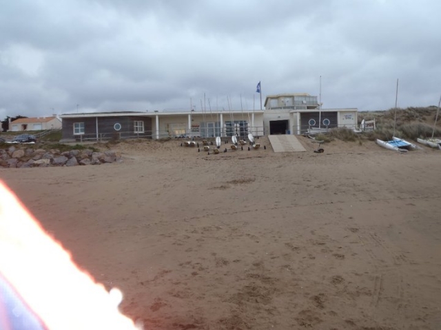  Escuela de vela y carrovelismo 